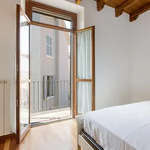 Porta Romana M3- Cosy , Milano Italia